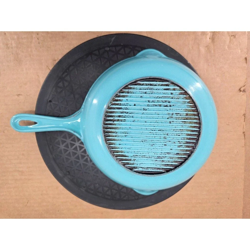 Vintage LE CREUSET Cast Iron Enamel Skillet Pan Turquoise 8 1/2